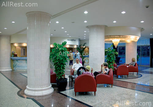Terrace Hotel 8